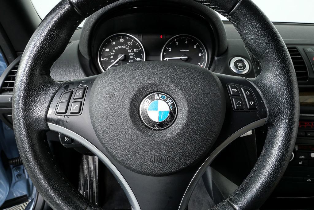 Used 2011 BMW 128i Convertible image 8
