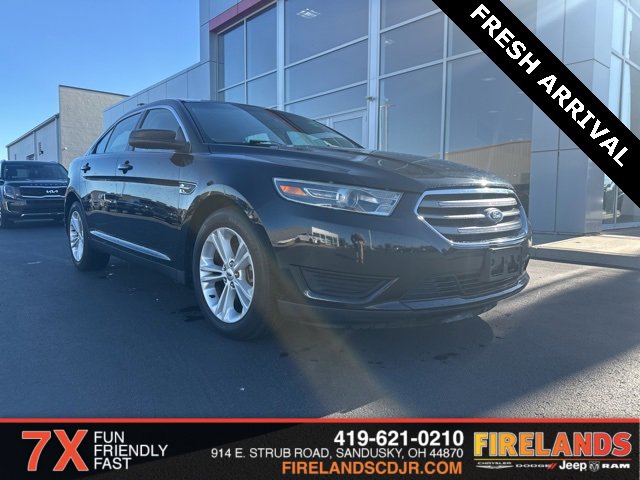 Used 2015 Ford Taurus SE