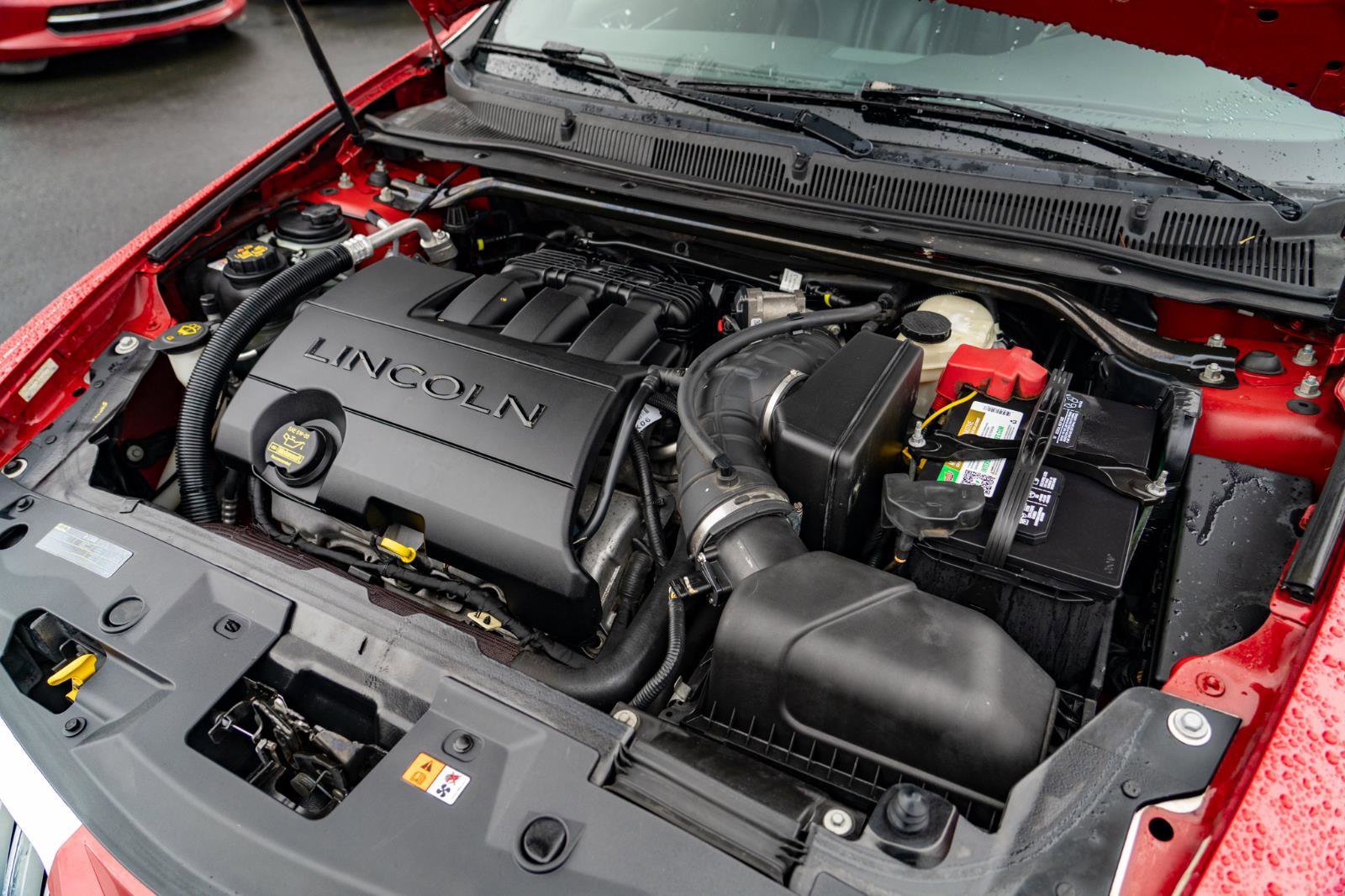 Used 2010 Lincoln MKS image 27