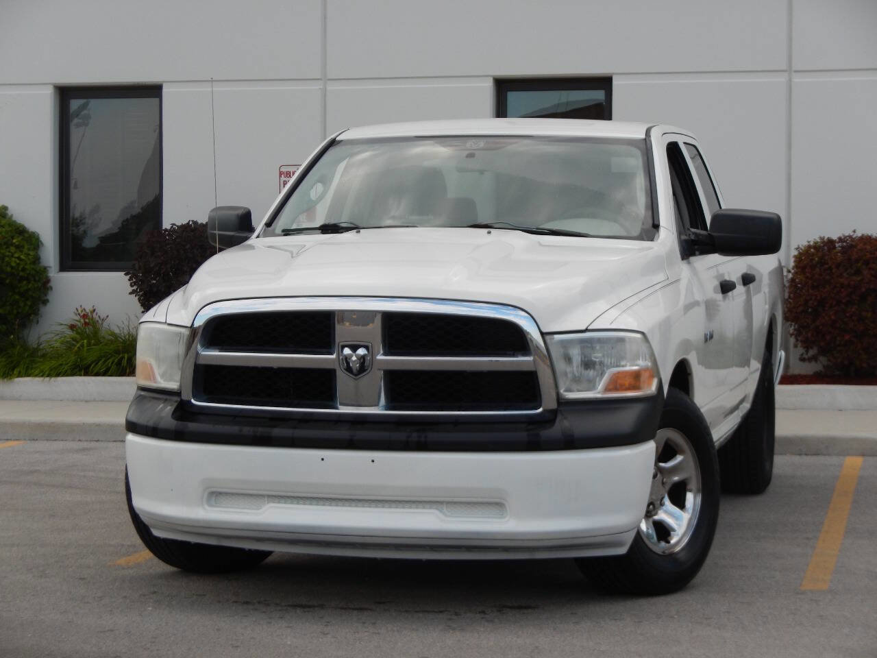 Used 2009 Dodge Ram 1500 Truck ST image 3