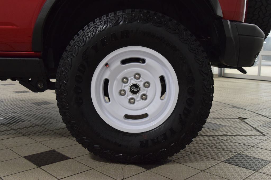 Used 2025 Ford Bronco Heritage Edition AWD/4WD image 27