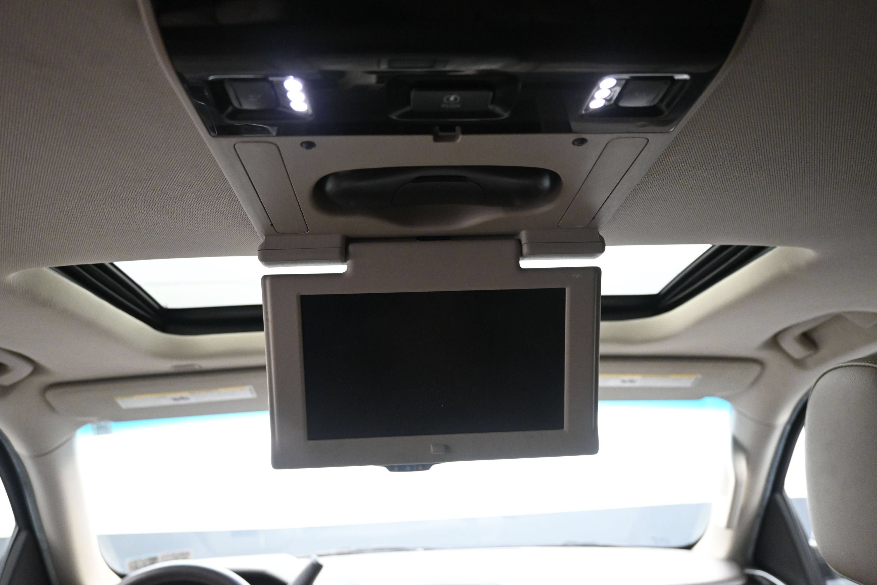 Used 2018 GMC Yukon SLT w/ Open Road Package AWD/4WD image 25