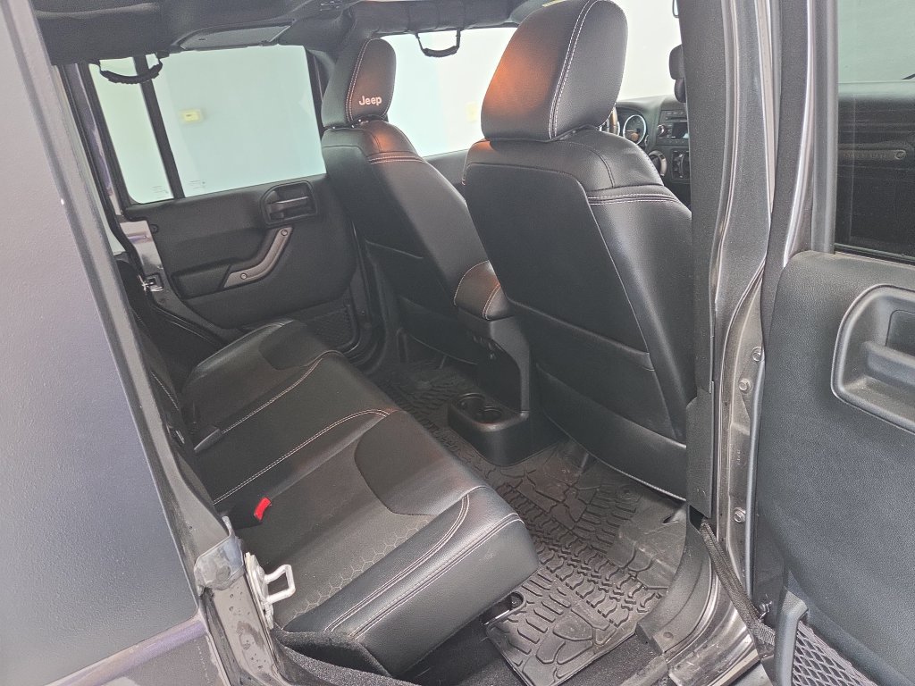 Used 2018 Jeep Wrangler Unlimited Sport AWD/4WD image 13