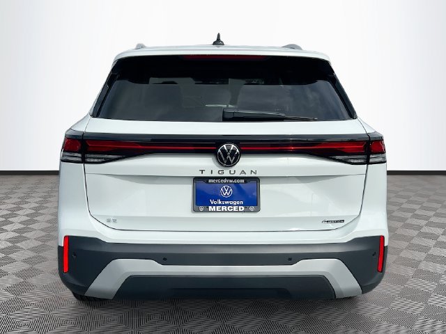 New 2026 Volkswagen Tiguan SE AWD/4WD image 5