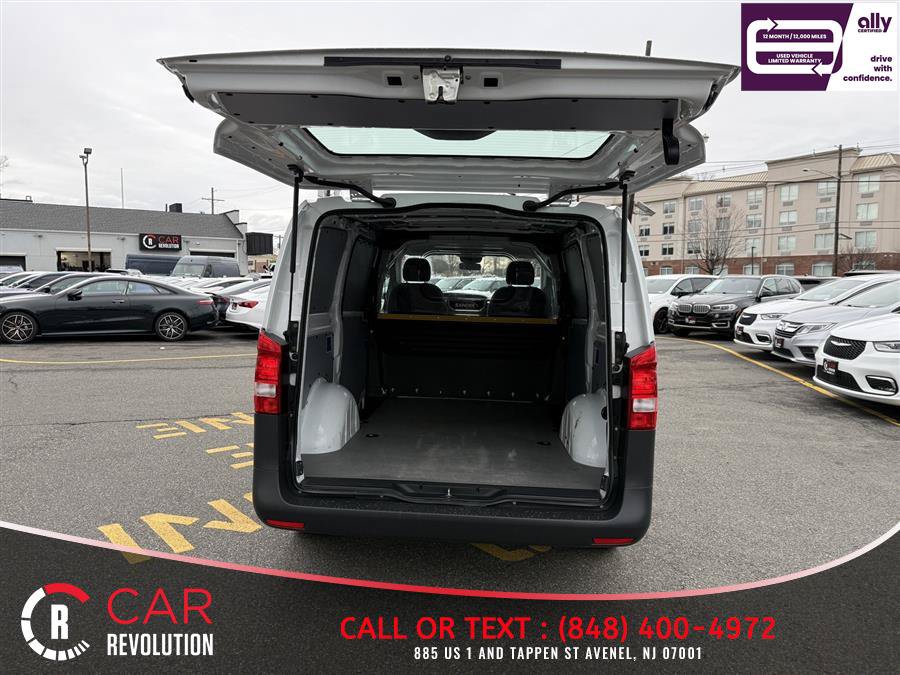 Used 2022 Mercedes-Benz Metris image 6