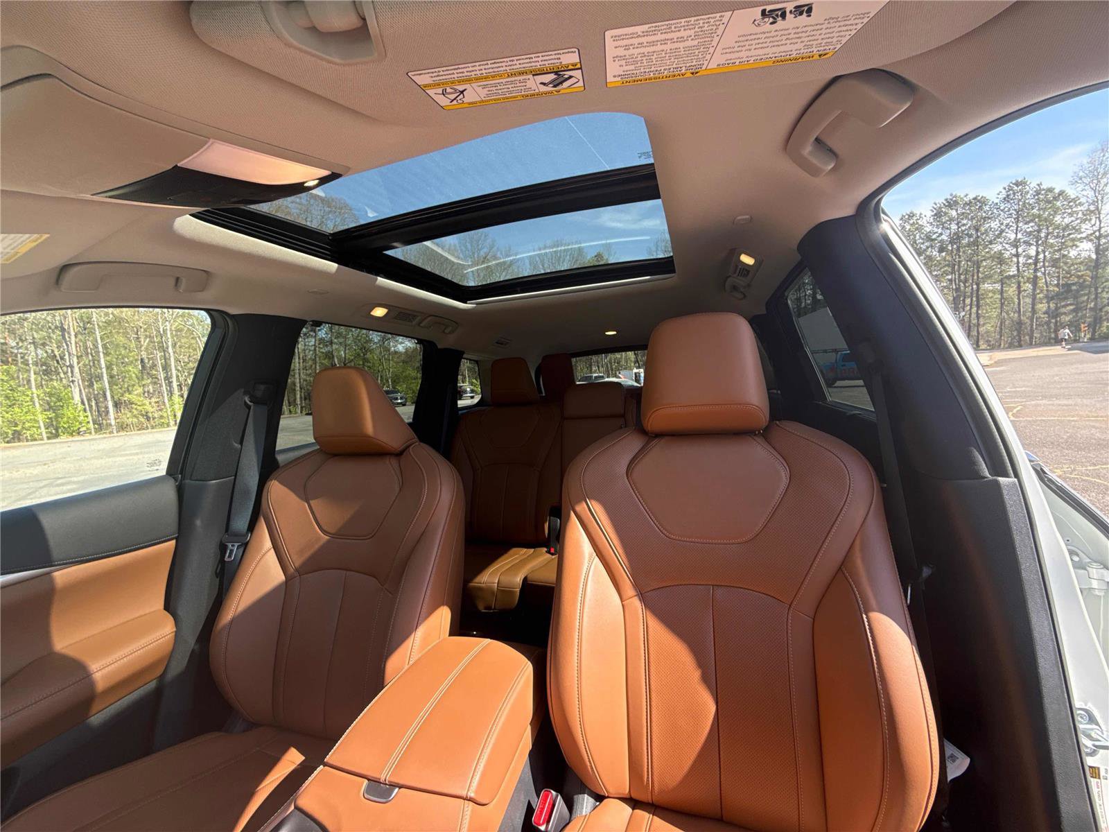 Certified 2025 INFINITI QX60 Sensory image 24