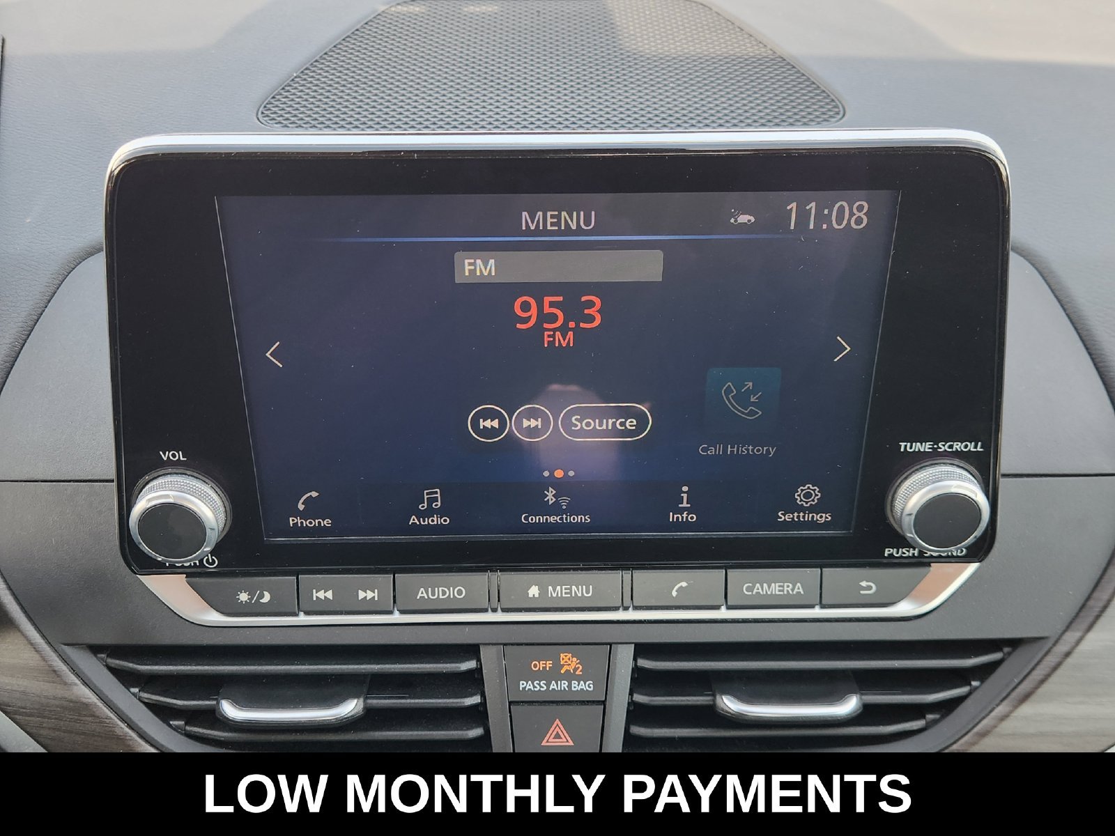 Used 2025 Nissan Altima 2.5 SV FWD image 20