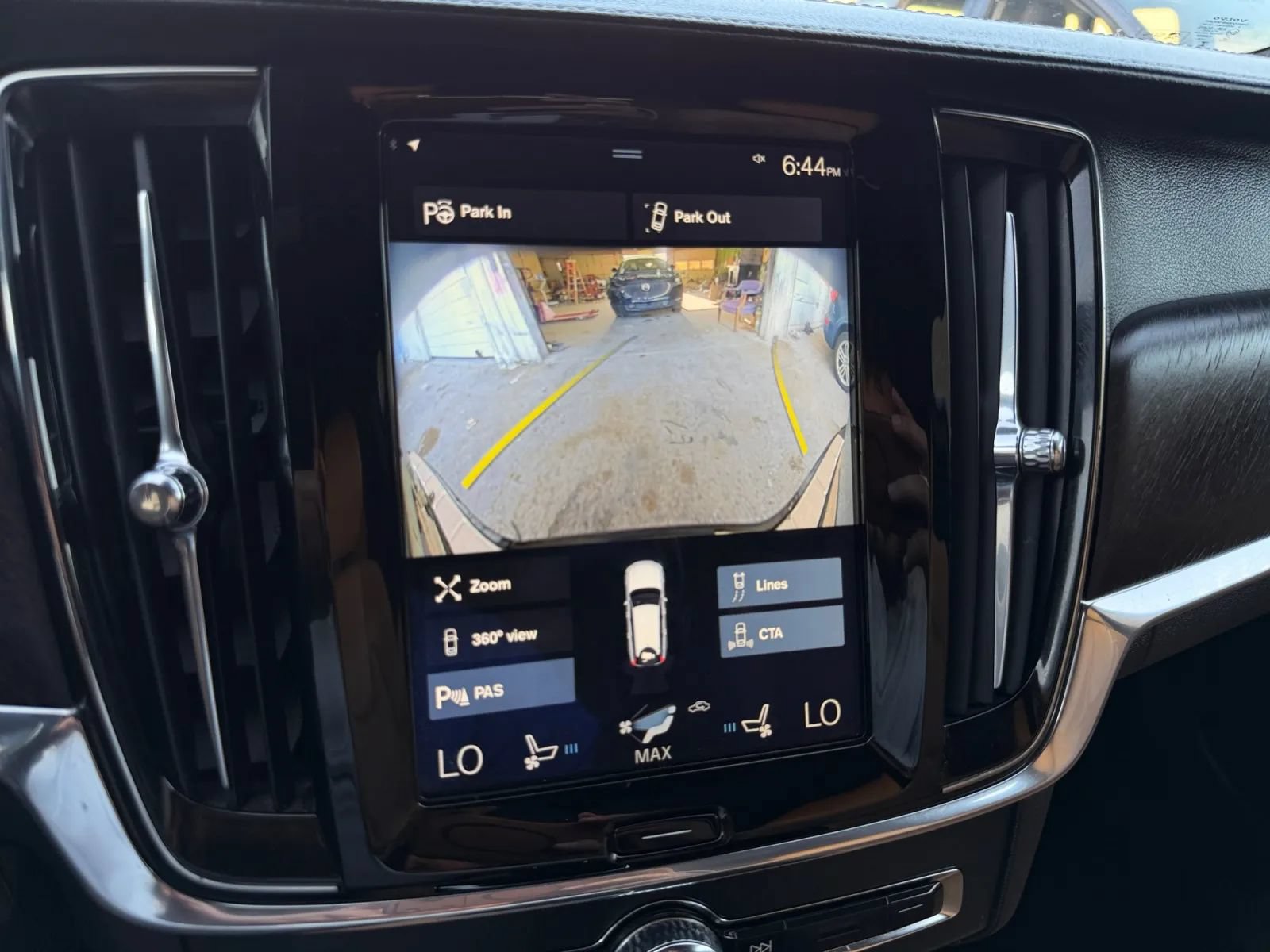 Used 2018 Volvo V90 T6 Cross Country w/ Convenience Package AWD/4WD image 37