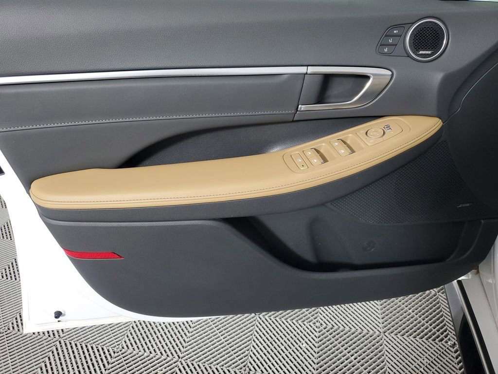 Used 2020 Hyundai Sonata Limited FWD image 16