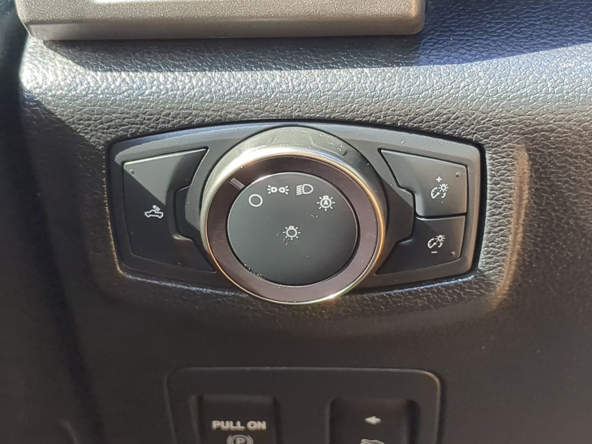 Certified 2020 Ford F150 Raptor w/ Equipment Group 802A Luxury image 58