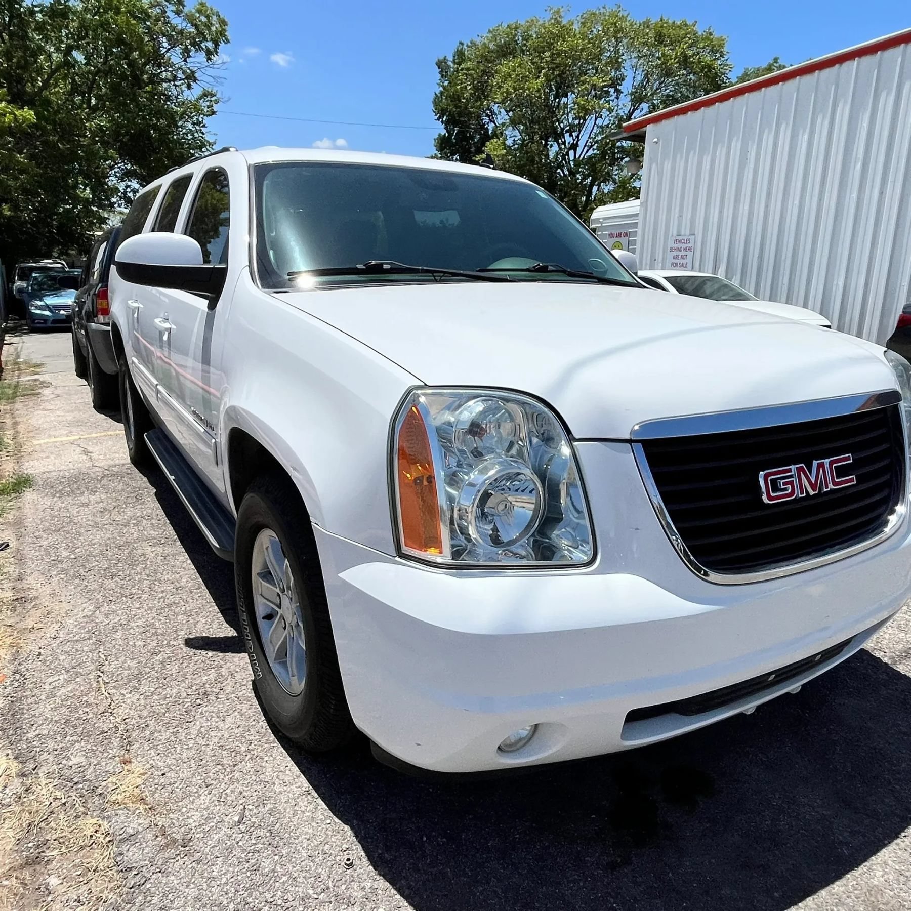 Used 2014 GMC Yukon XL SLT RWD image 8