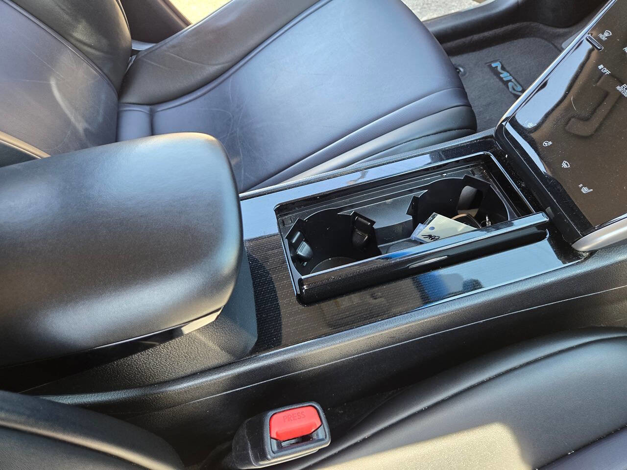 Used 2017 Toyota Mirai image 39