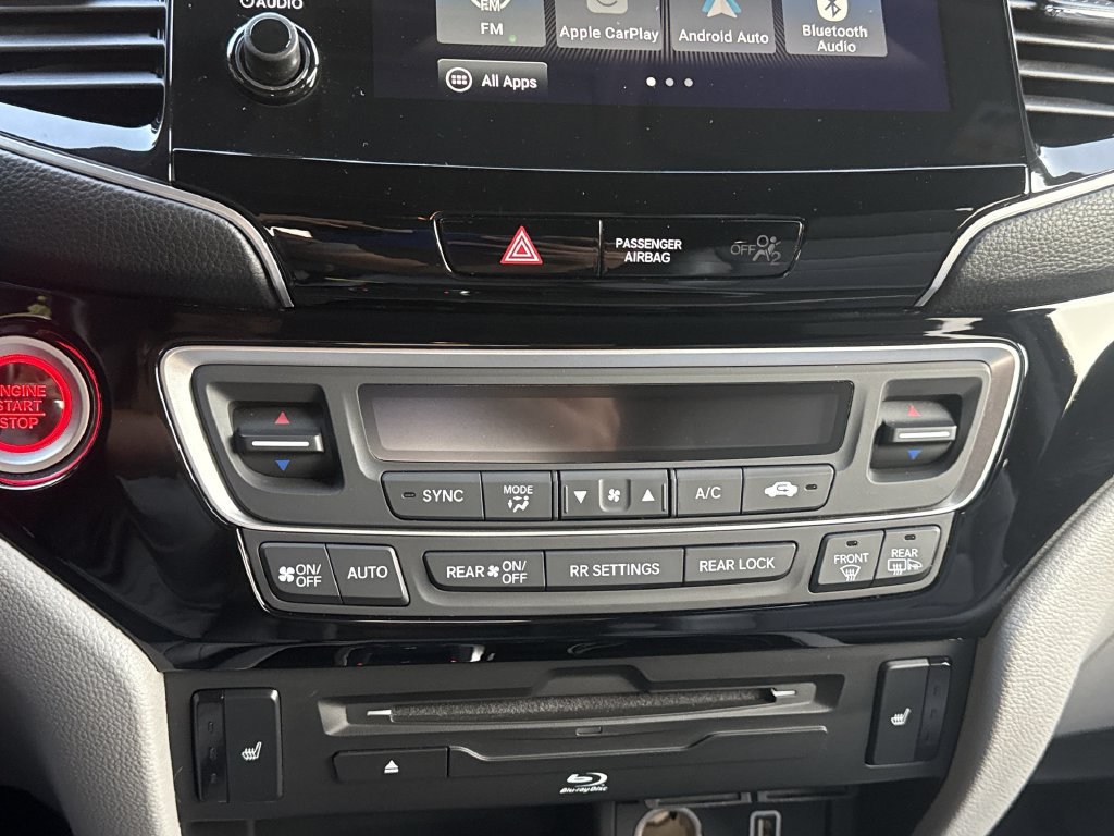 Used 2019 Honda Pilot Touring image 17