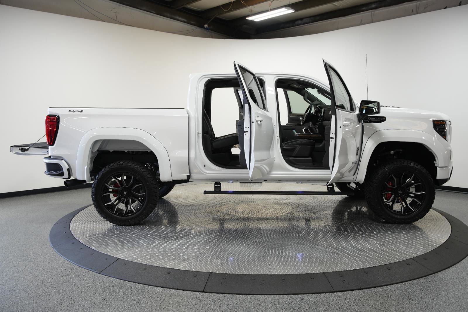 New 2026 GMC Sierra 1500 Elevation AWD/4WD image 13