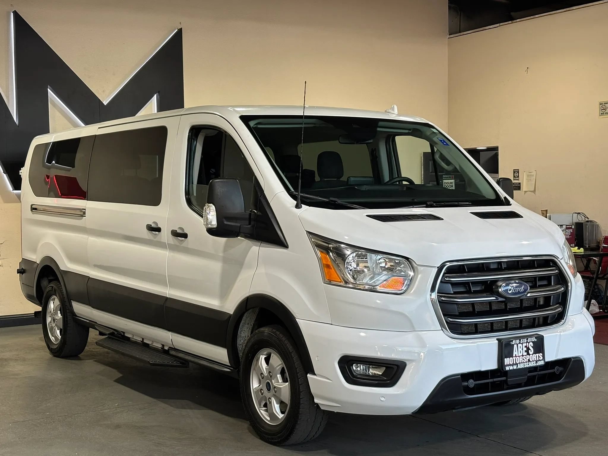 Used 2020 Ford Transit 350 XLT RWD image 3