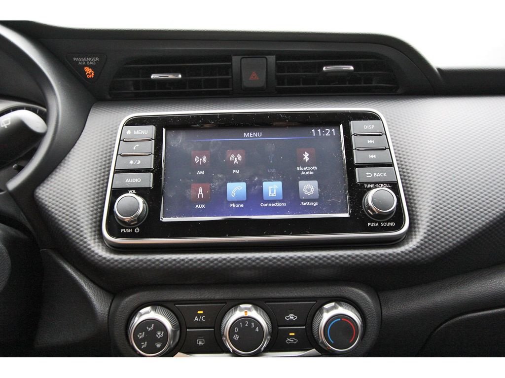 Certified 2025 Nissan Kicks Play S FWD image 22