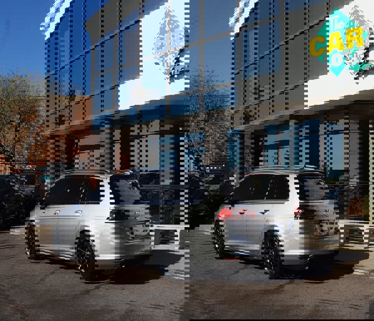 Used 2015 Volkswagen Golf SEL w/ Lighting Package (SEL) image 9