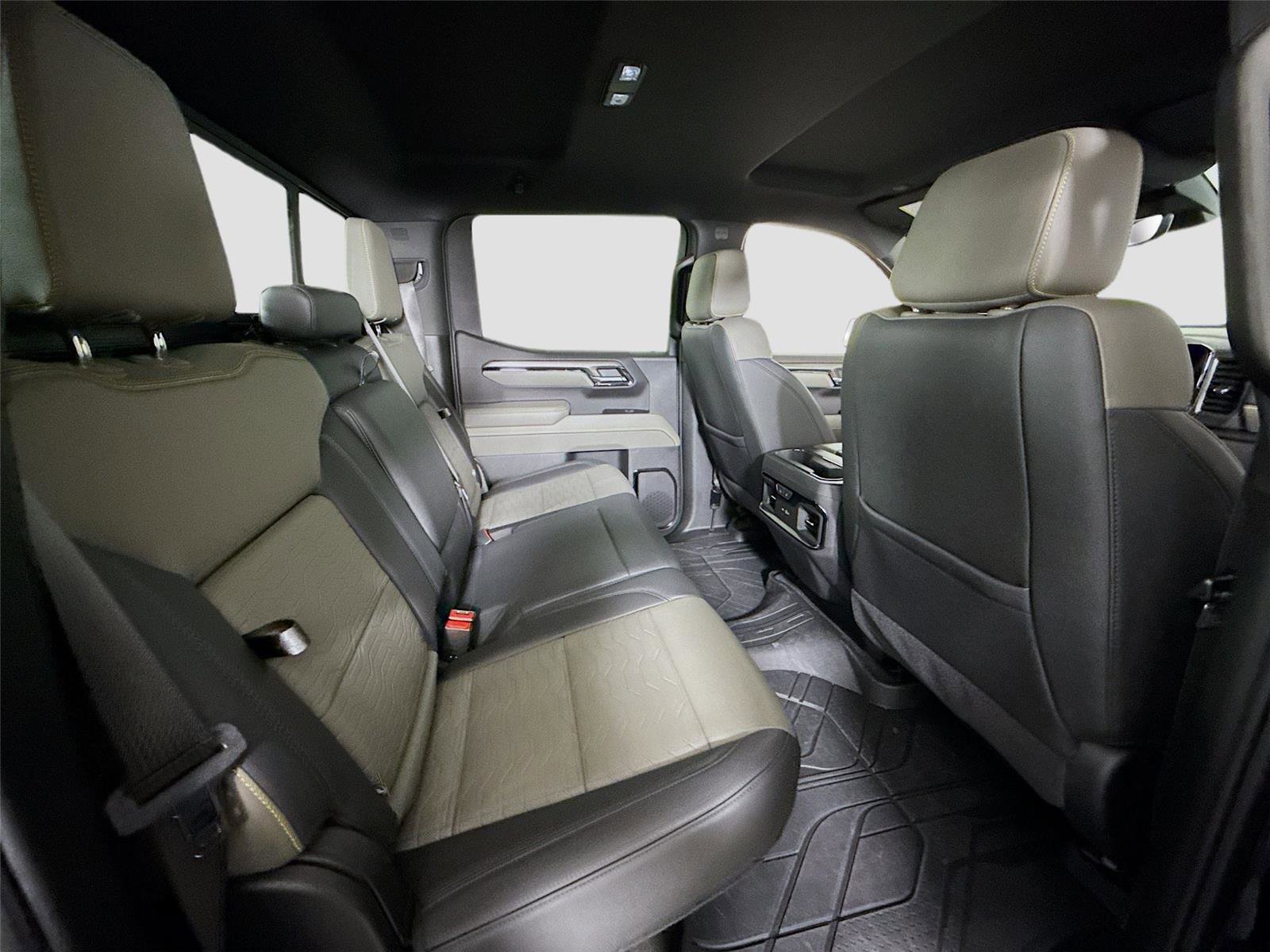 Used 2025 Chevrolet Silverado 1500 ZR2 w/ Technology Package image 21