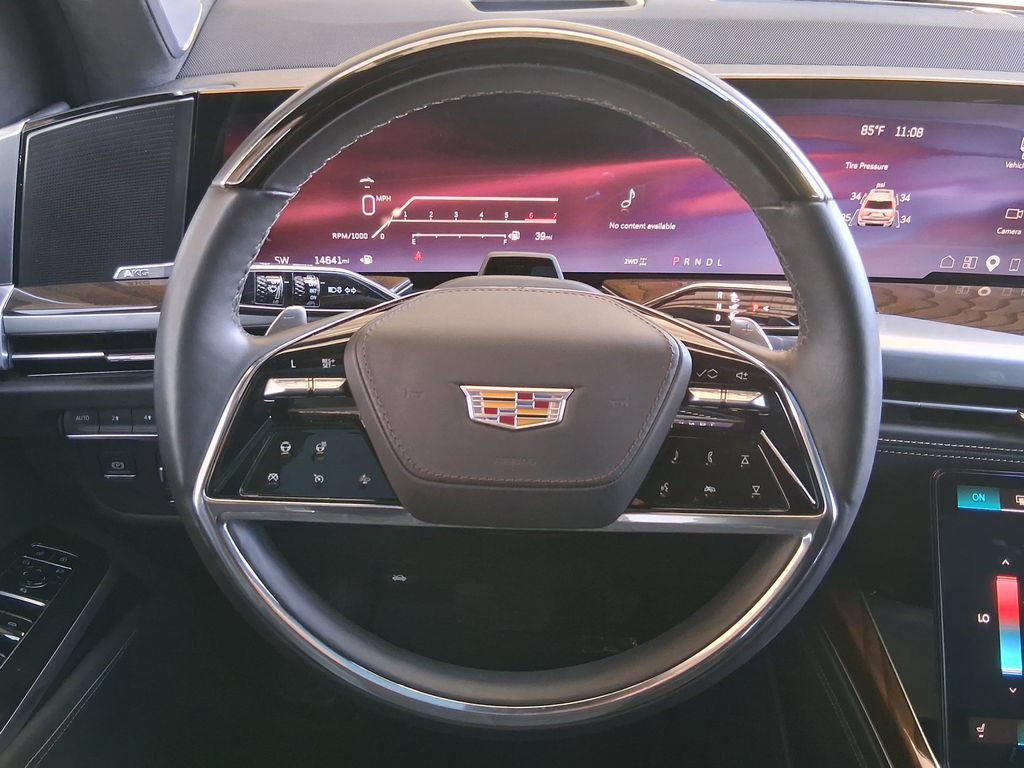 Certified 2025 Cadillac Escalade ESV Sport Platinum AWD/4WD image 11
