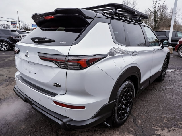 New 2026 Mitsubishi Outlander AWD image 6