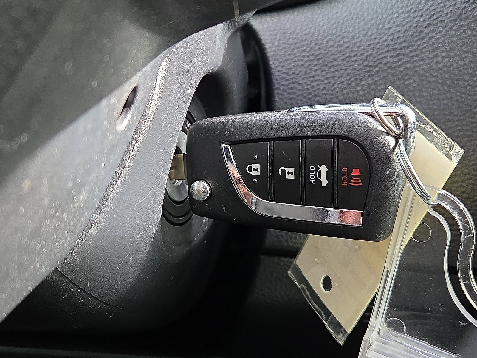 Used 2022 Toyota Corolla LE image 19