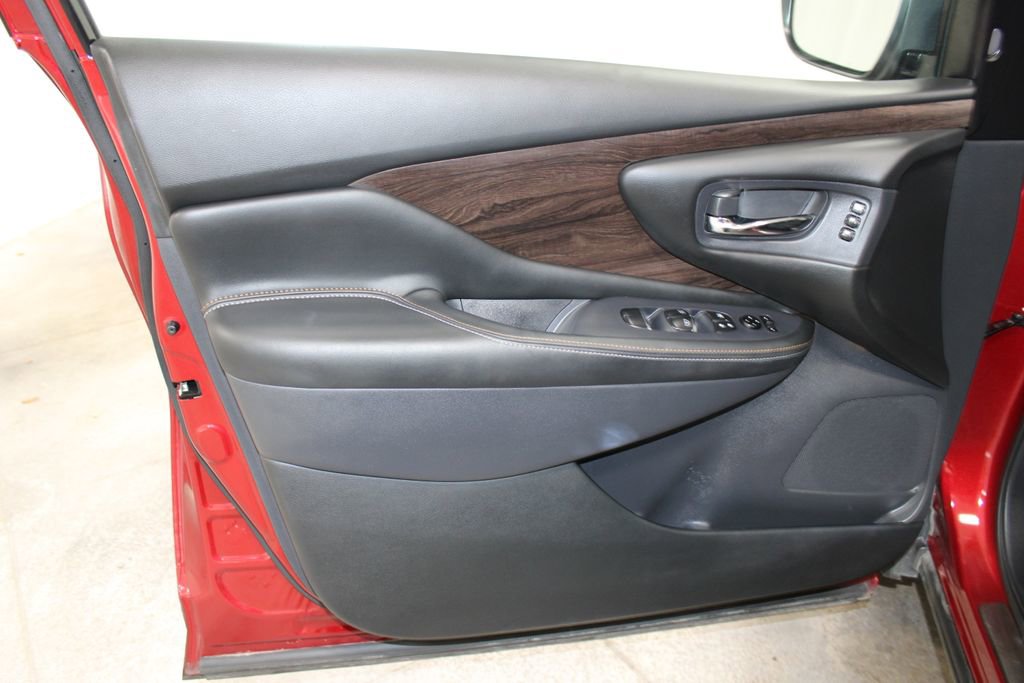Used 2024 Nissan Murano Platinum w/ Cargo Package image 16