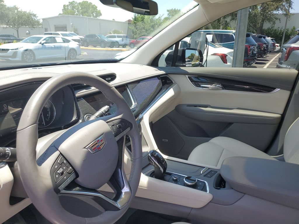 Certified 2022 Cadillac XT6 Premium Luxury AWD/4WD image 23