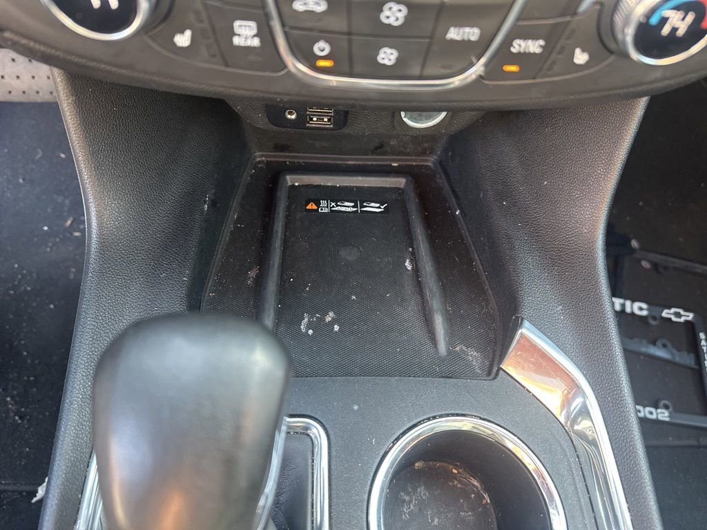 Used 2023 Chevrolet Traverse Premier image 23