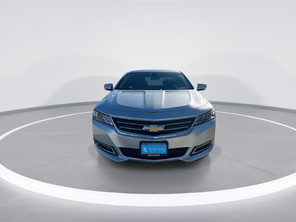 Used 2019 Chevrolet Impala LT FWD image 3