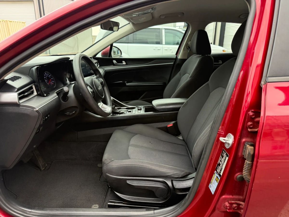 Used 2022 Kia K5 LXS FWD image 21