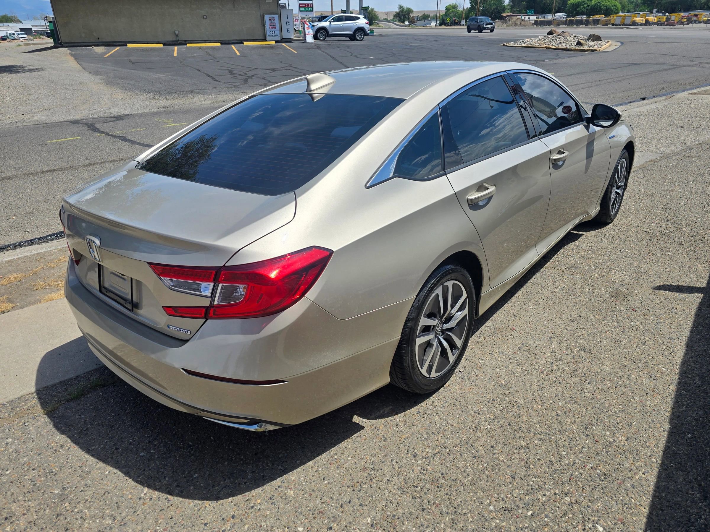Used 2020 Honda Accord Sedan 4D image 4