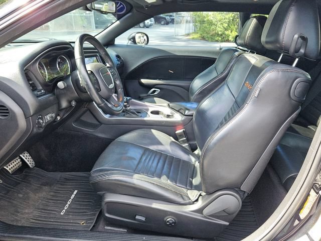 Used 2016 Dodge Challenger R/T Plus RWD image 10