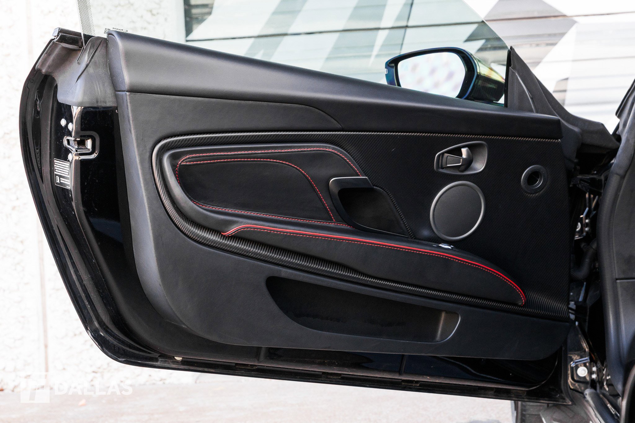 Used 2020 Aston Martin DBS Superleggera image 24