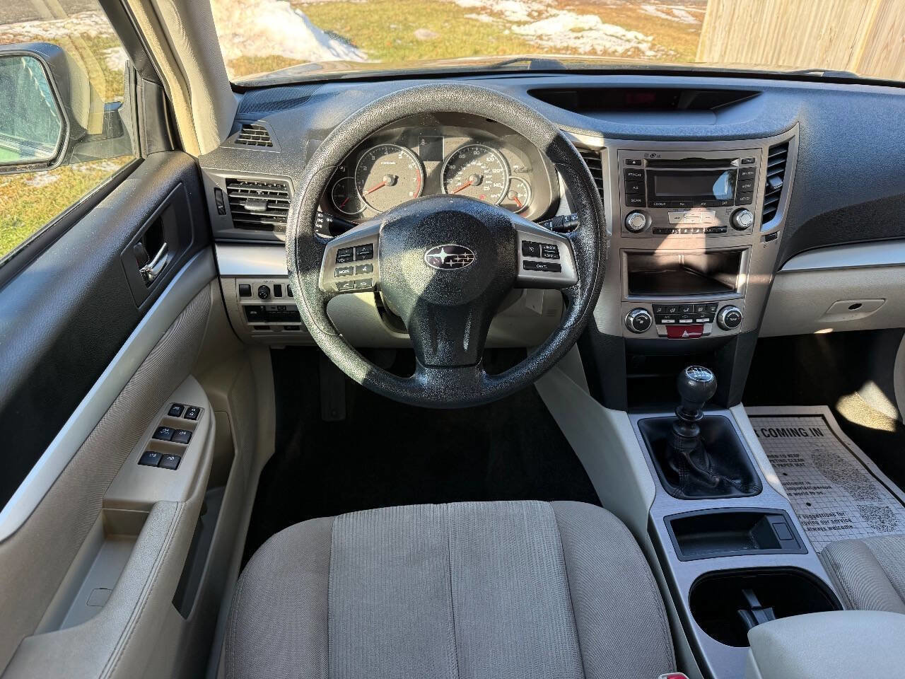 Used 2014 Subaru Outback 2.5i image 9