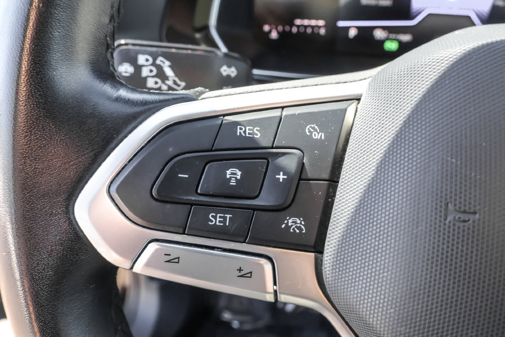 Certified 2024 Volkswagen Jetta SE FWD image 20