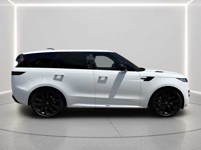 Certified 2025 Land Rover Range Rover Sport Dynamic SE AWD/4WD image 6