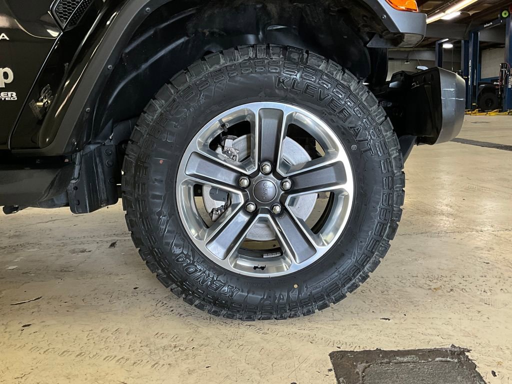 Certified 2022 Jeep Wrangler Unlimited Sahara image 17