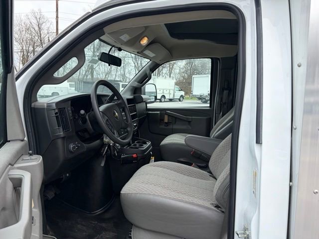 New 2025 Chevrolet Express 3500 w/ Power Convenience Package image 15