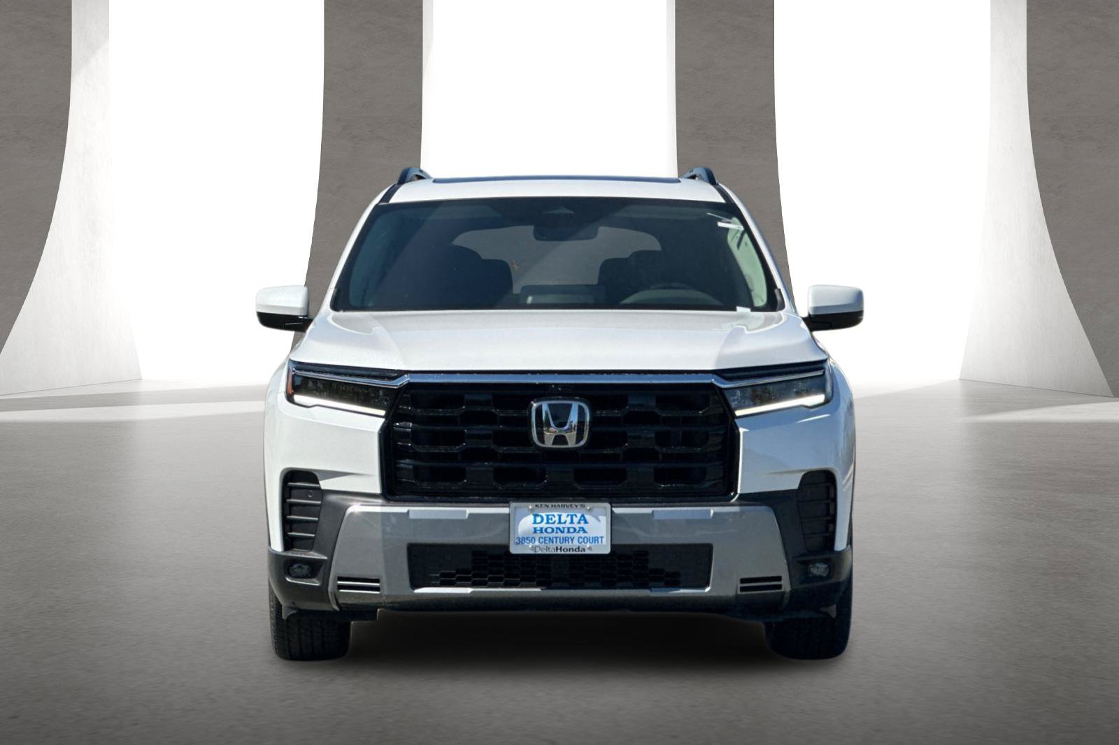 New 2026 Honda Pilot Touring image 9