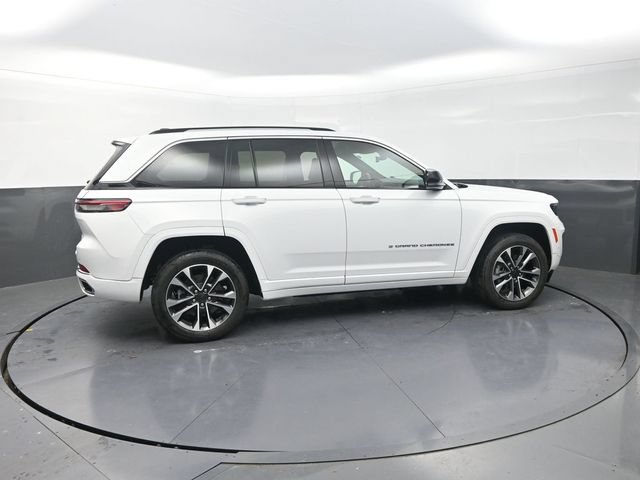 Used 2023 Jeep Grand Cherokee Overland AWD/4WD image 10