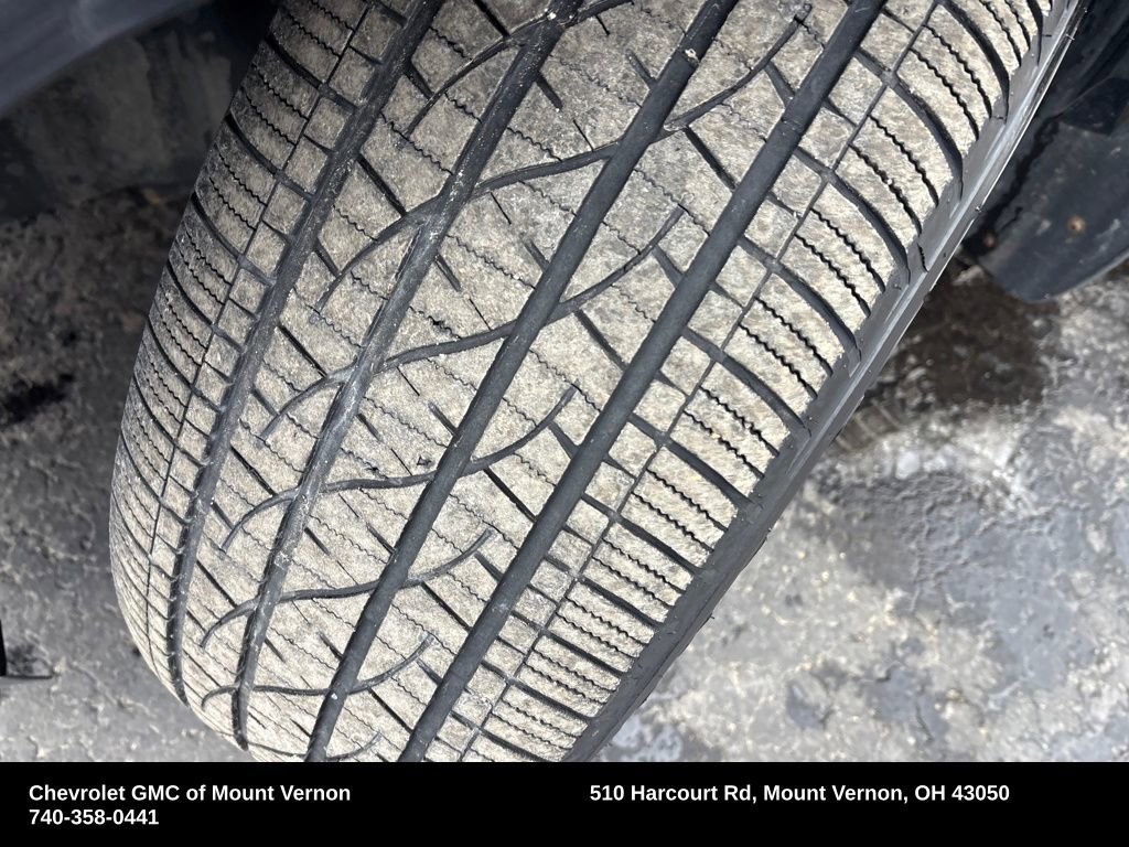 Used 2015 Chevrolet Traverse LTZ w/ LPO, 'HIT The Road' Package image 31