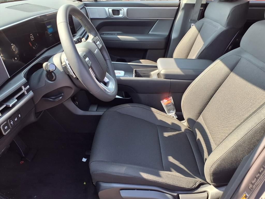 New 2026 Hyundai Santa Fe SE image 11