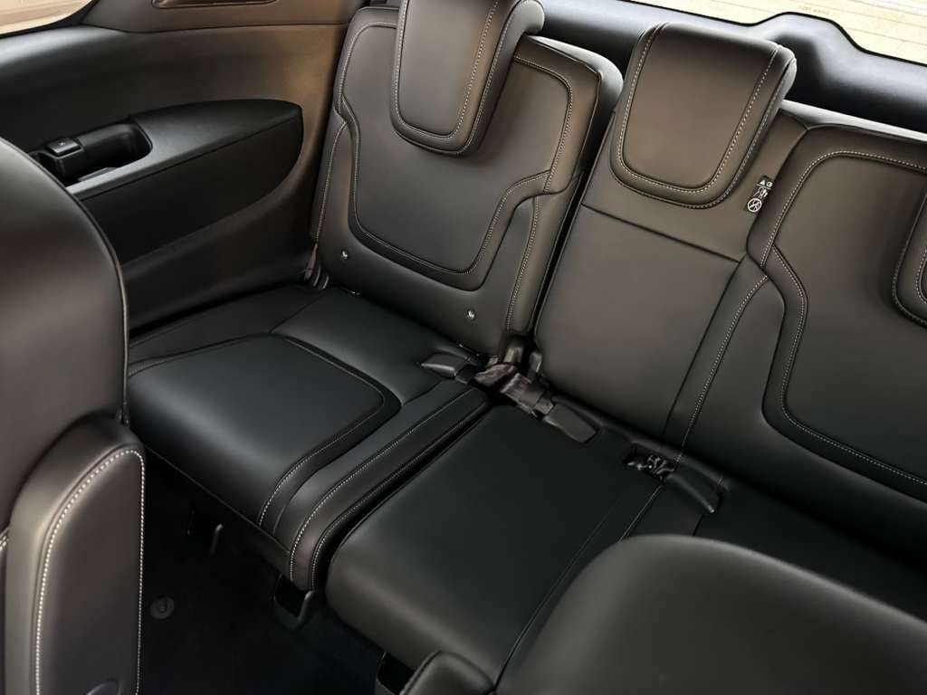 New 2026 Nissan Armada PRO-4X w/ Captain's Chari Seat Package AWD/4WD image 21