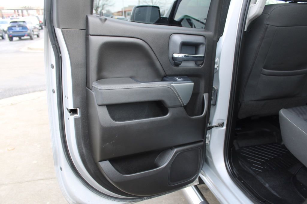 Used 2018 Chevrolet Silverado 1500 LT w/ All Star Edition image 24