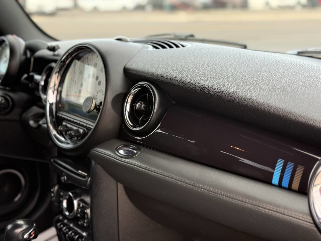 Used 2013 MINI Cooper S image 18