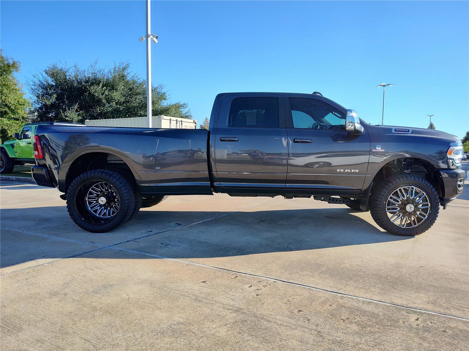 Used 2024 RAM 3500 Laramie w/ Protection Group image 9