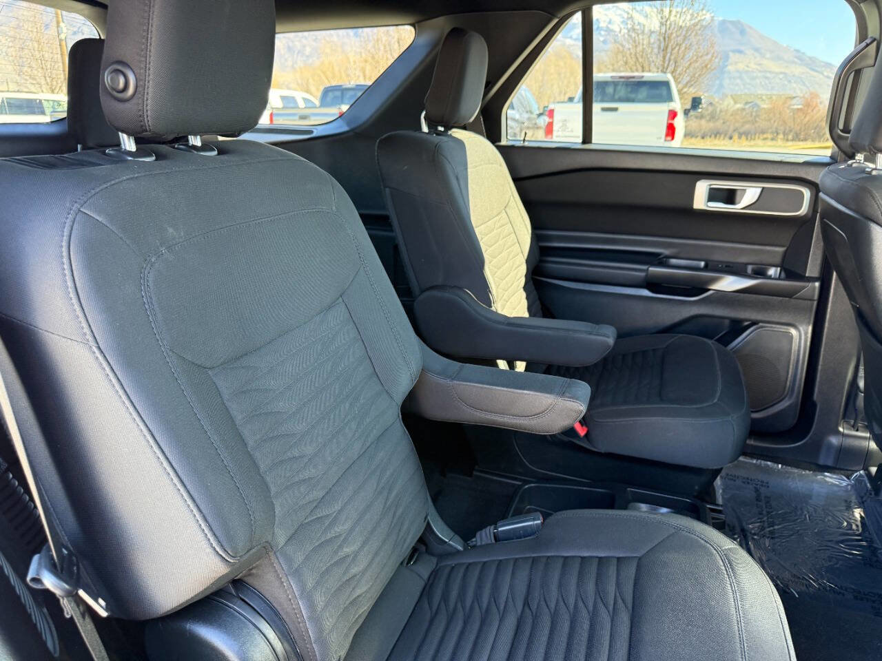 Used 2020 Ford Explorer XLT w/ Comfort Package image 25