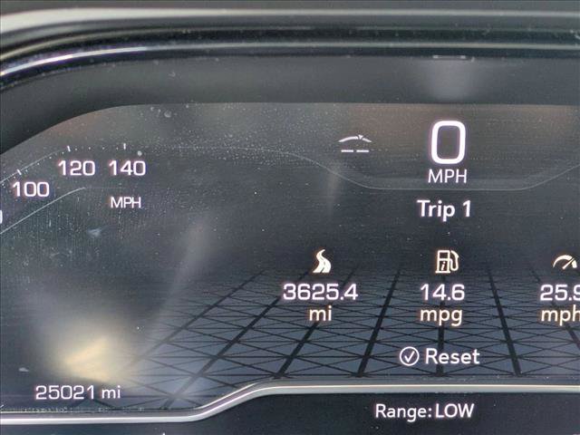 Used 2024 GMC Yukon Denali w/ Advanced Technology Package RWD image 9