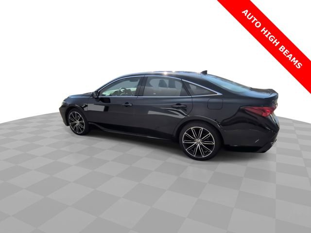 Used 2021 Toyota Avalon Touring image 6