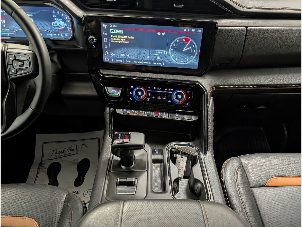 Used 2023 GMC Sierra 1500 AT4 w/ Technology Package AWD/4WD image 15